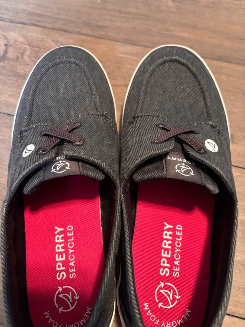 Sperry - Picture 2 of 3